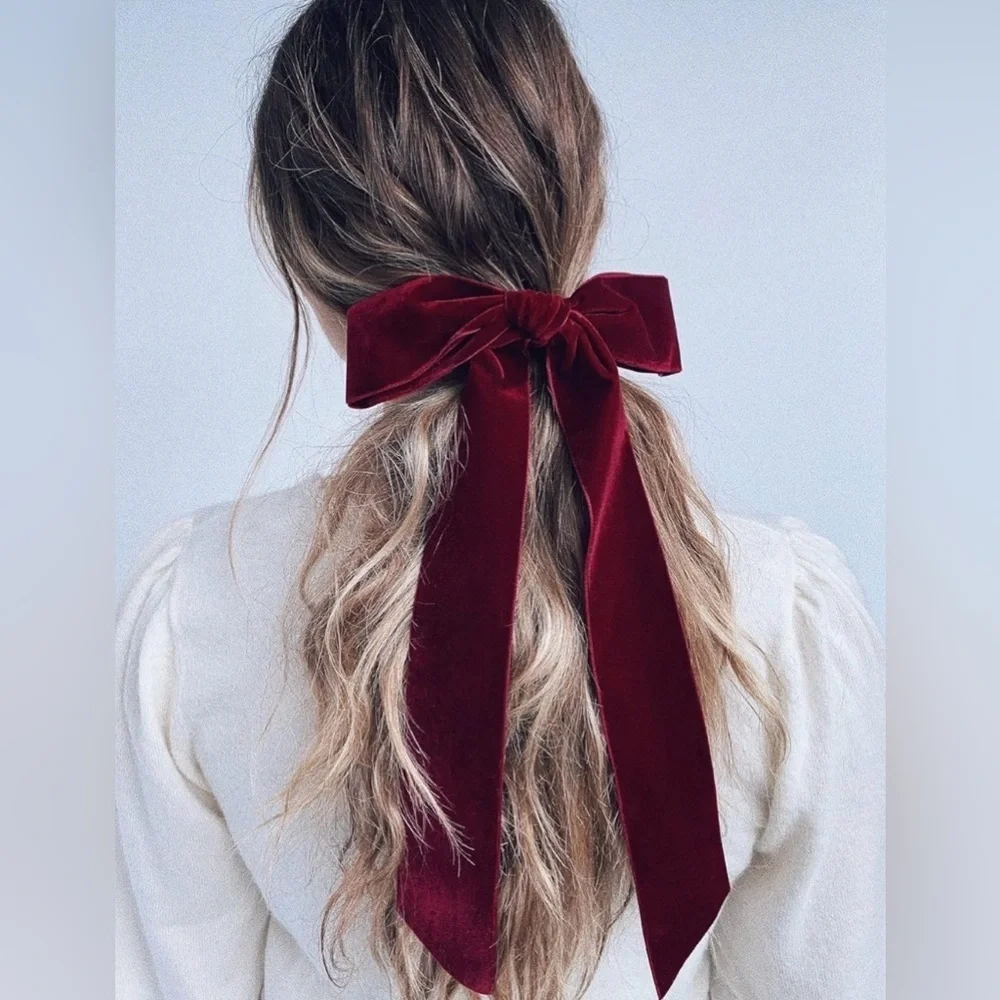 🎸Kristin Ess🎸🔥NWT🔥The Velvet Bow Slide in Burgandy